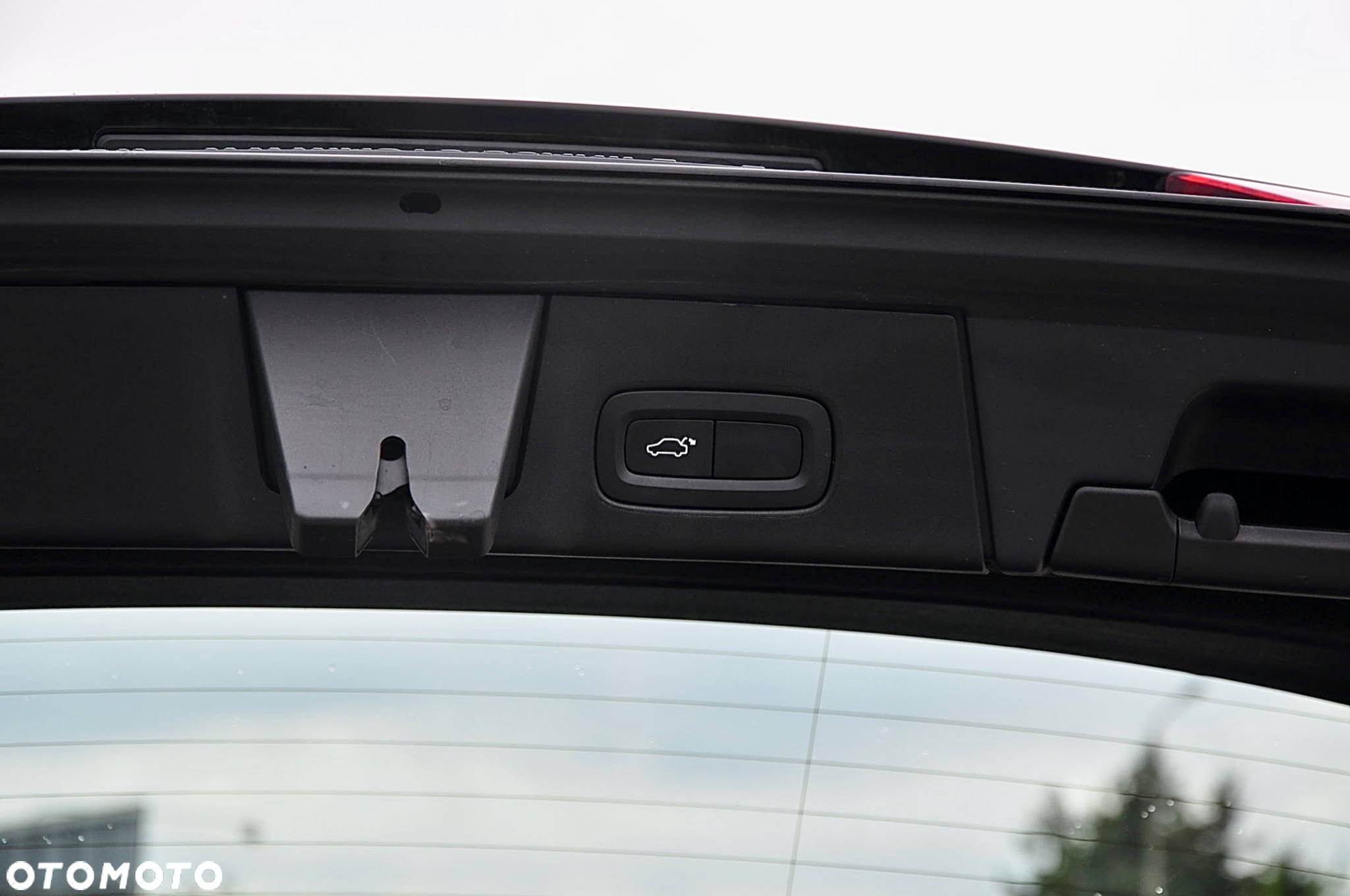 Volvo V90 D4 Geartronic Momentum Pro - 14