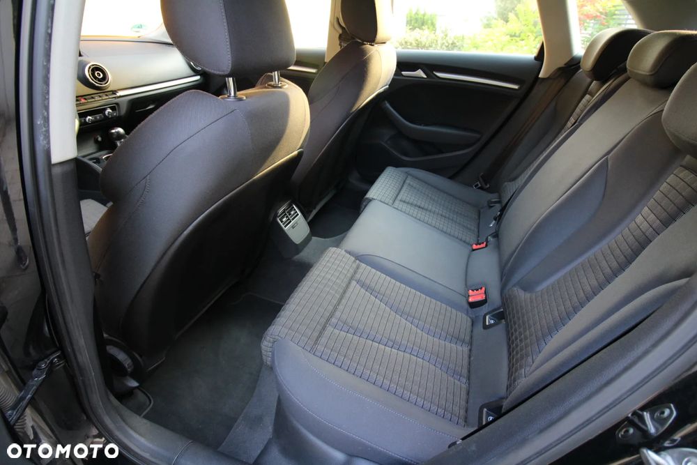 Audi A3 Sportback 1.6 TDI Ambition - 20
