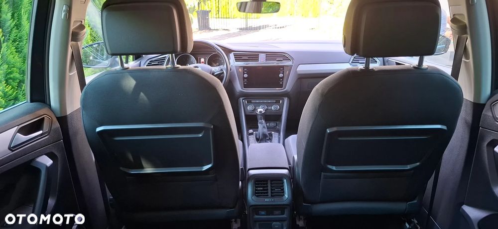 Volkswagen Tiguan - 12