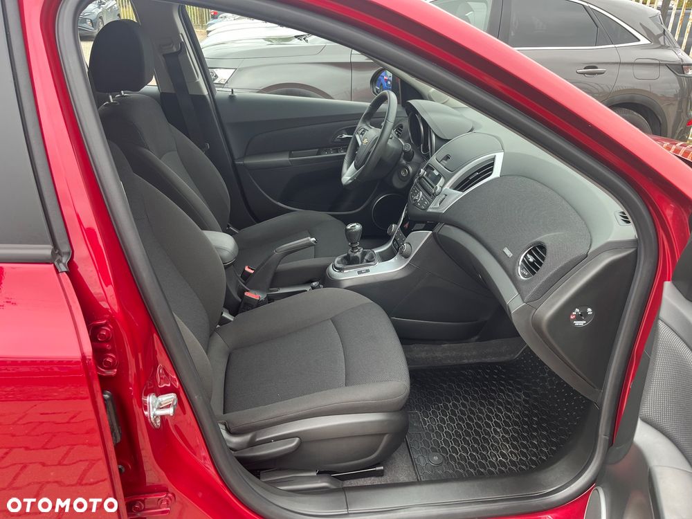 Chevrolet Cruze 1.6 LT - 6