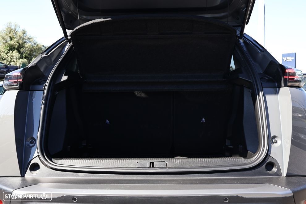 Peugeot 2008 1.2 Hybrid Allure e-DCS6 - 19