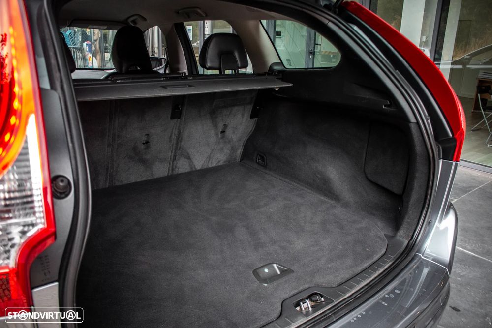 Volvo XC 60 2.0 D4 Inscription - 28