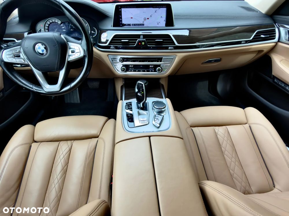BMW Seria 7 - 30