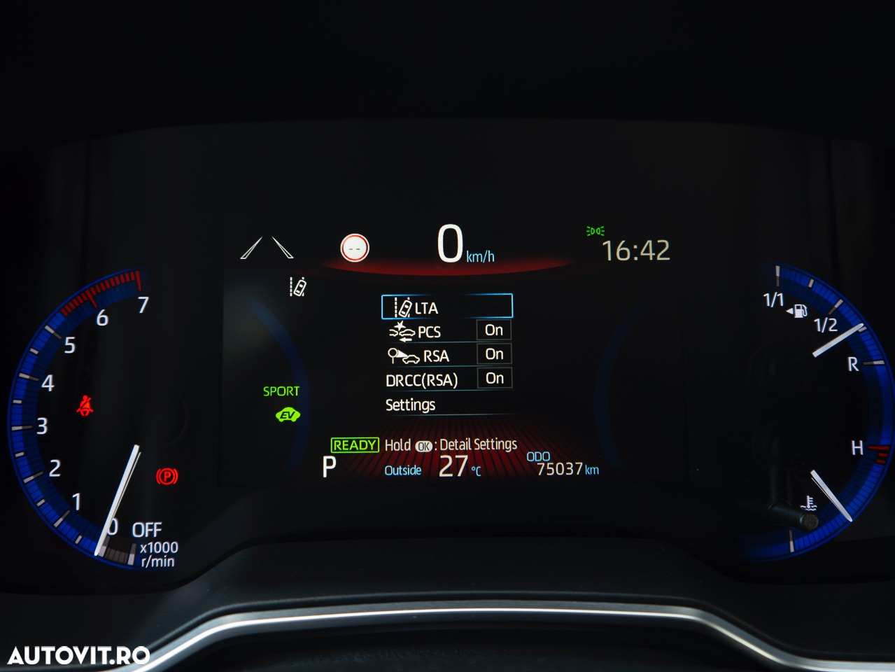 Toyota Corolla Sedan 1.8 HEV Business - 9
