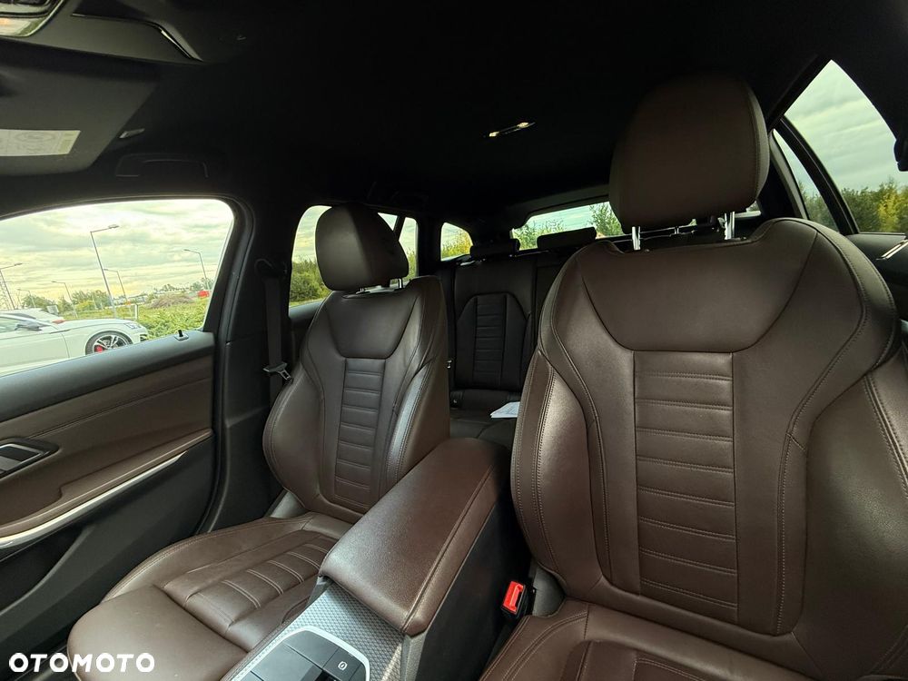 BMW Seria 3 - 12
