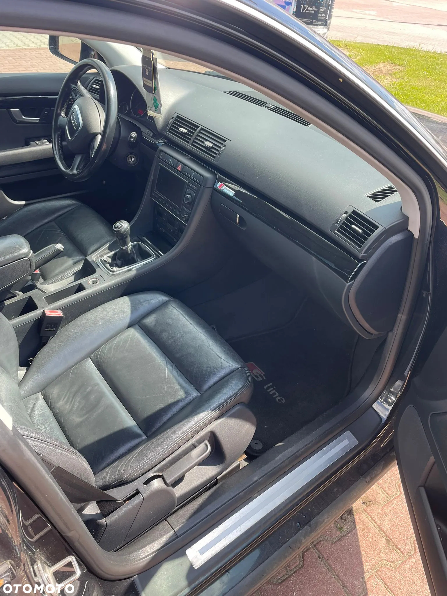 Audi A4 Avant 2.0T FSI - 14