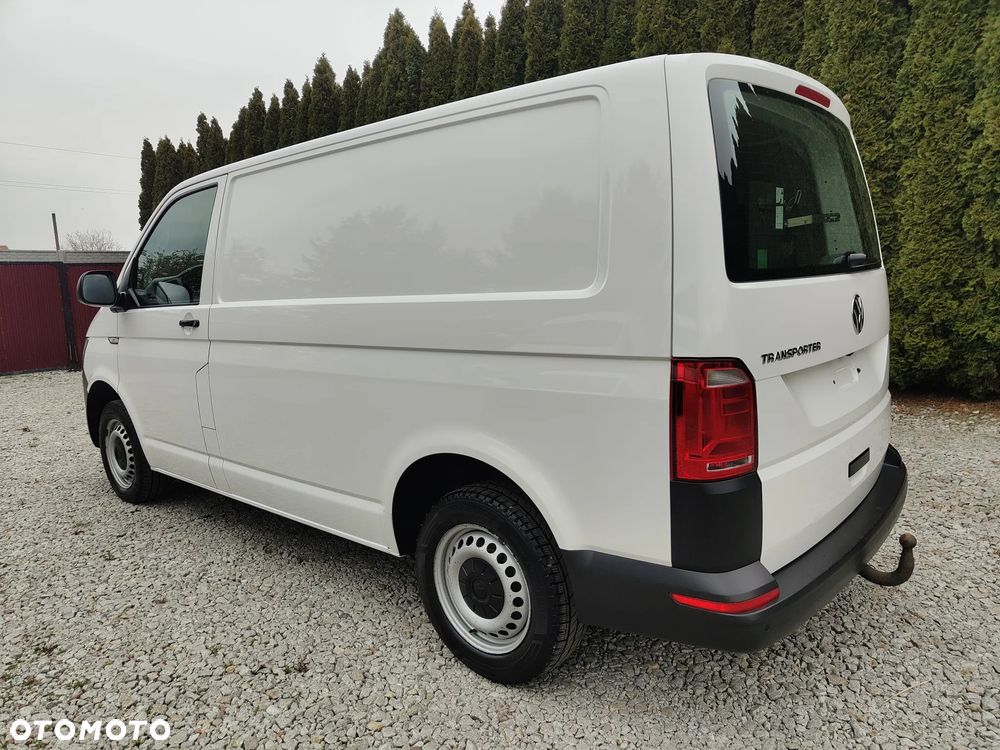 Volkswagen Transporter T6 L1H1 2.0 TDI 150 kM - 10