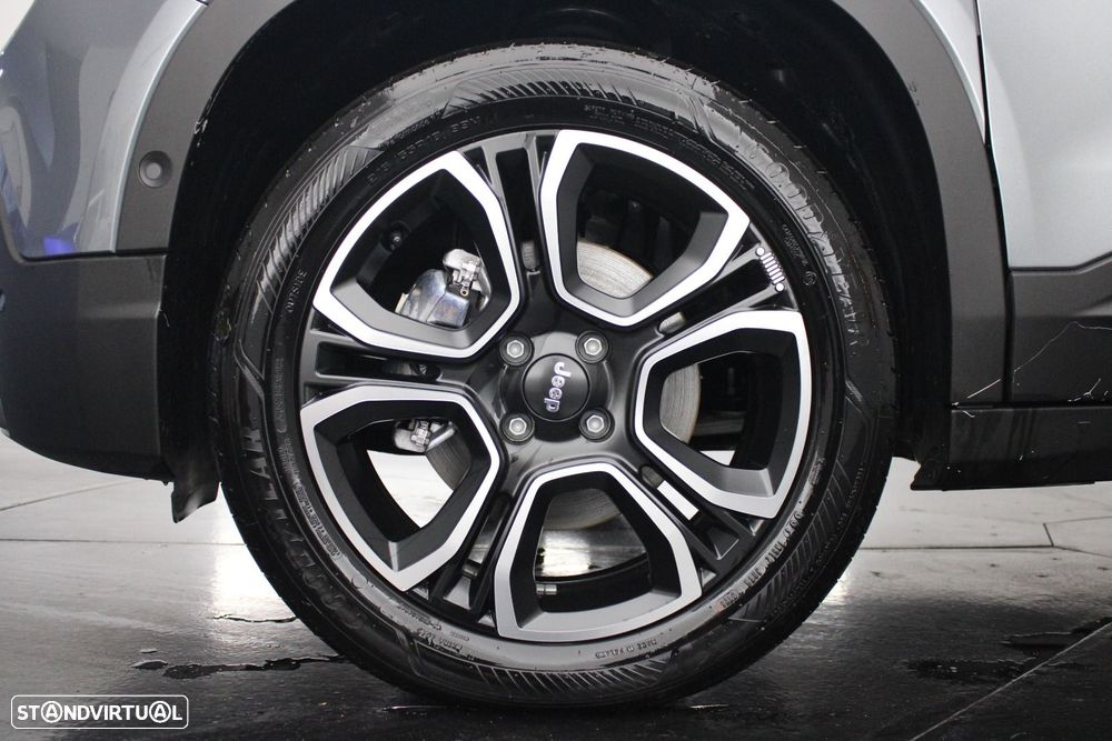 Jeep Avenger 54 kWh Summit - 42