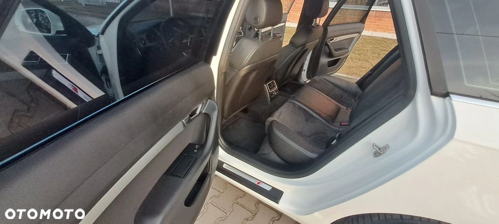 Audi A6 Avant 3.0 TDI DPF quattro tiptronic - 13