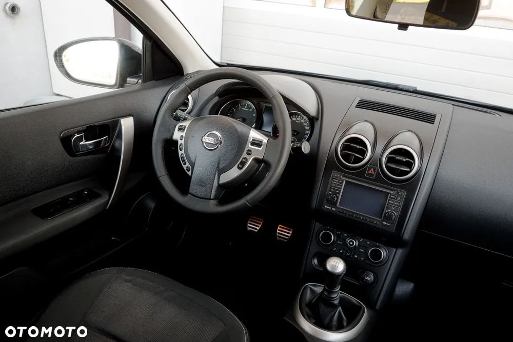 Nissan Qashqai 2.0 4x4 Tekna - 33