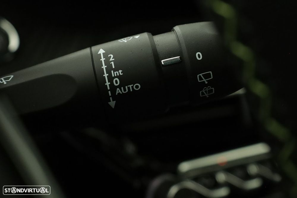 Peugeot e-2008 50 kWh GT - 19