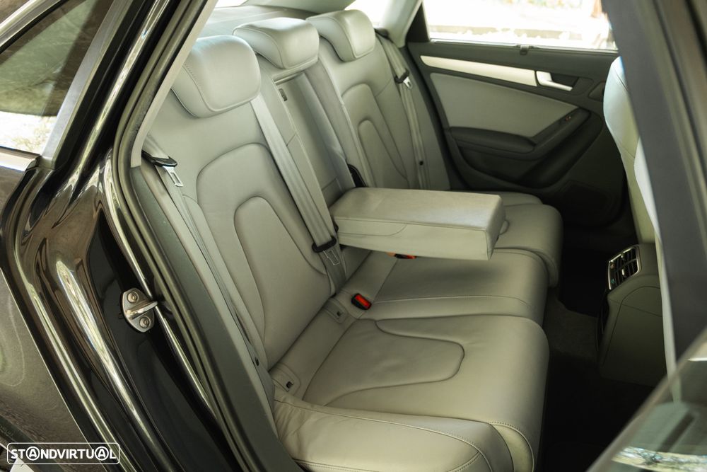 Audi A4 2.0 TDI multitronic Business Line Sport - 51