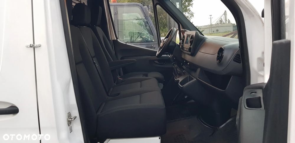 Mercedes-Benz Sprinter - 18