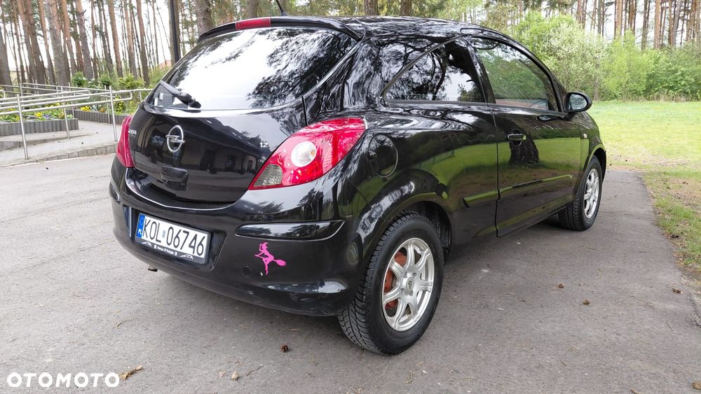 Opel Corsa 1.2 16V Cosmo - 4