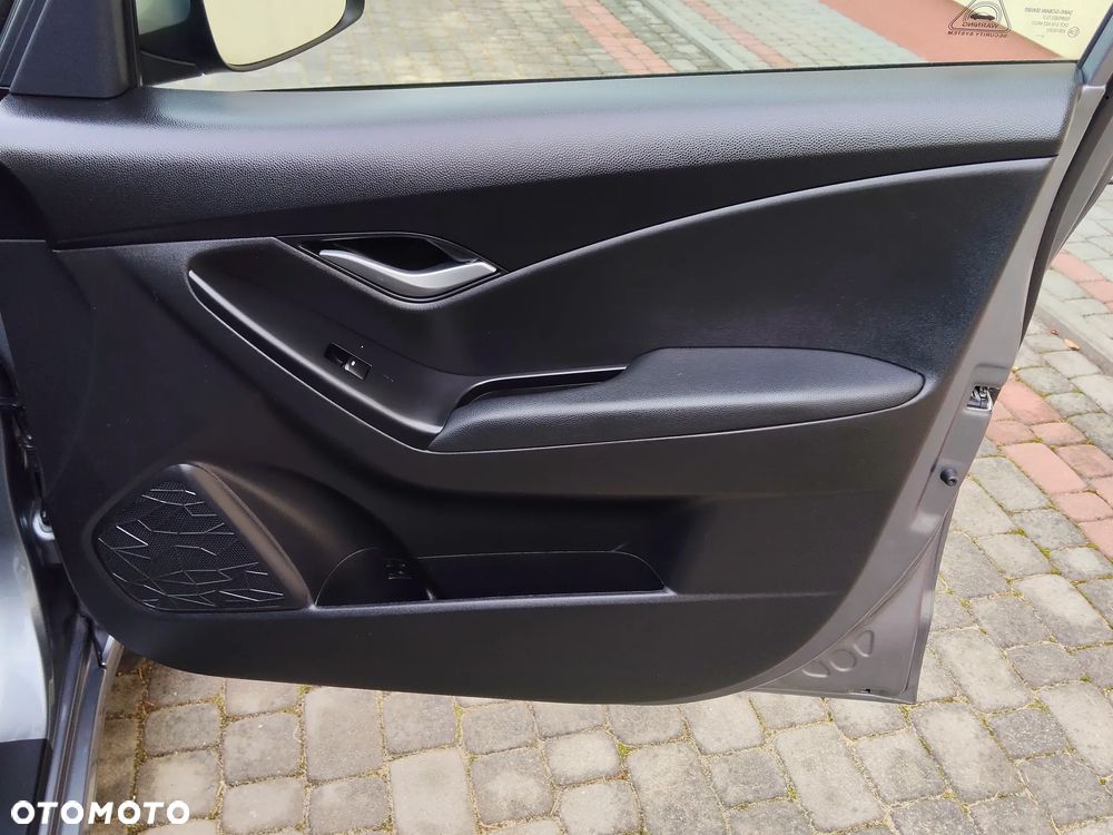 Hyundai ix20 1.4 blue YES - 32