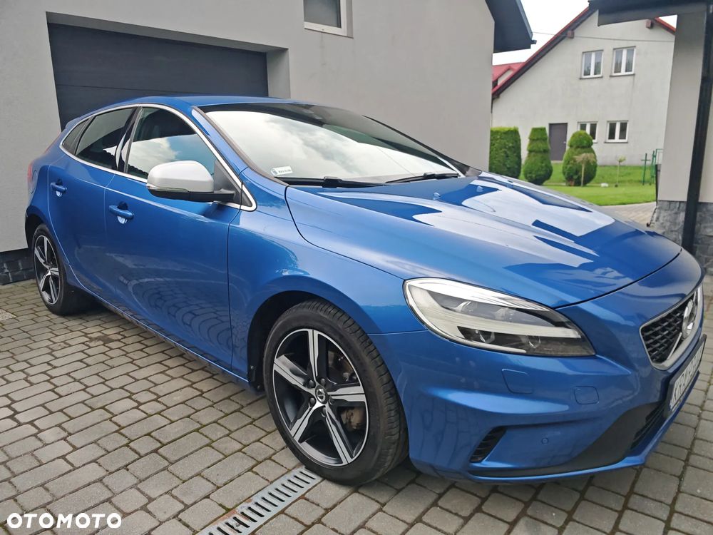 Volvo V40 D2 Drive-E SCR R-Design Momentum - 5