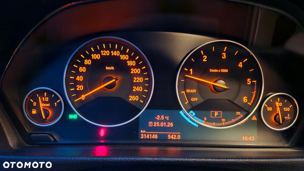 BMW Seria 3 320d xDrive - 21