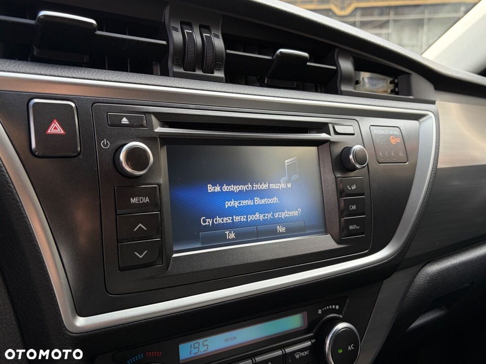 Toyota Auris 1.4 D-4D Premium - 18