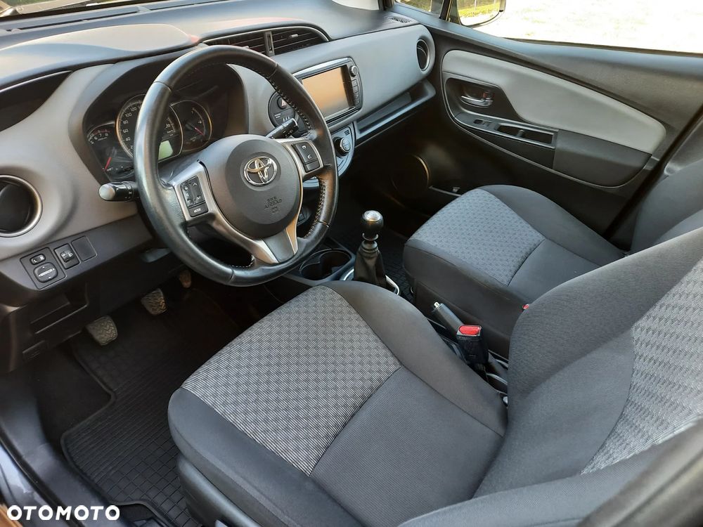 Toyota Yaris 1.33 Premium EU6 - 15
