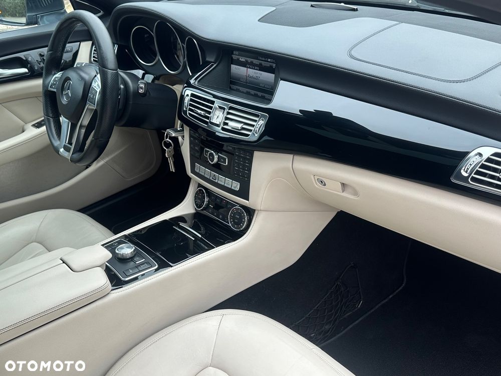 Mercedes-Benz CLS 350 CDI BlueEff - 23