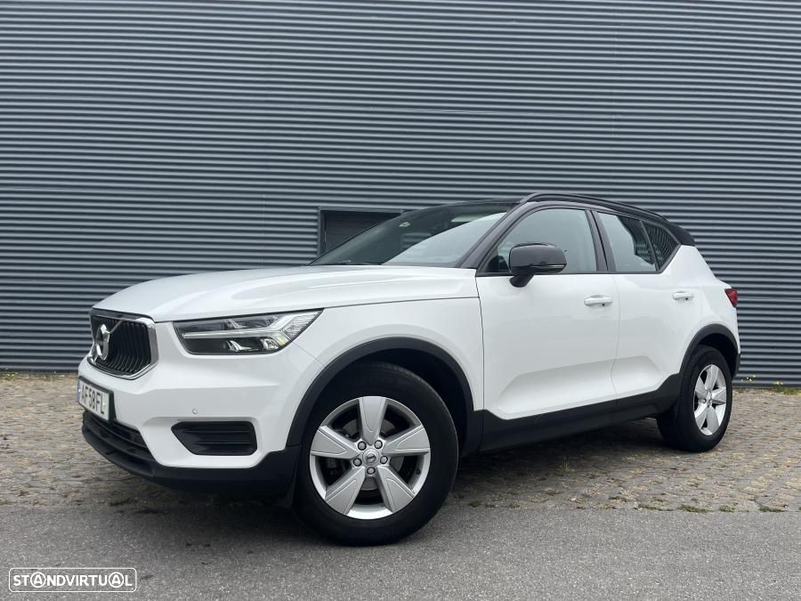 Volvo XC 40 1.5 T2 Momentum Geartronic - 14