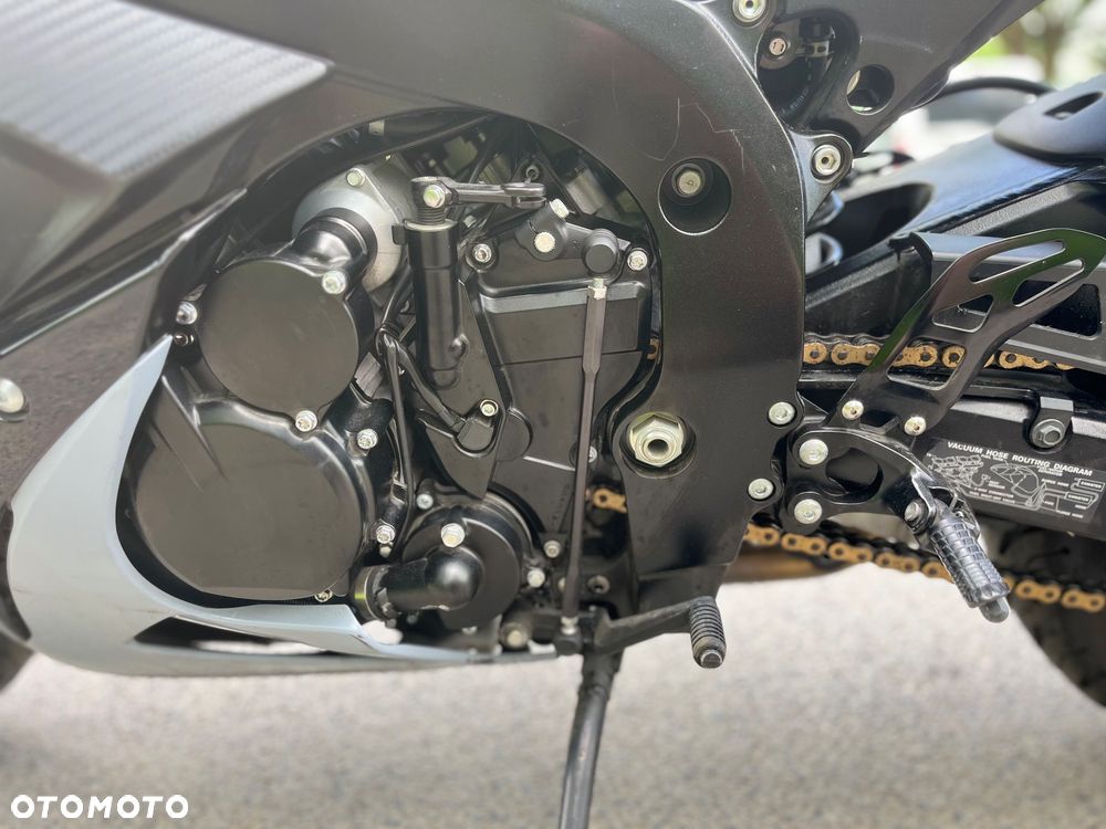Suzuki GSX-R - 8