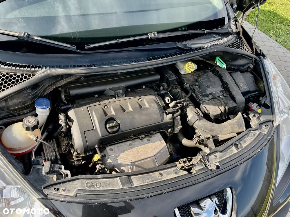 Peugeot 207 - 6
