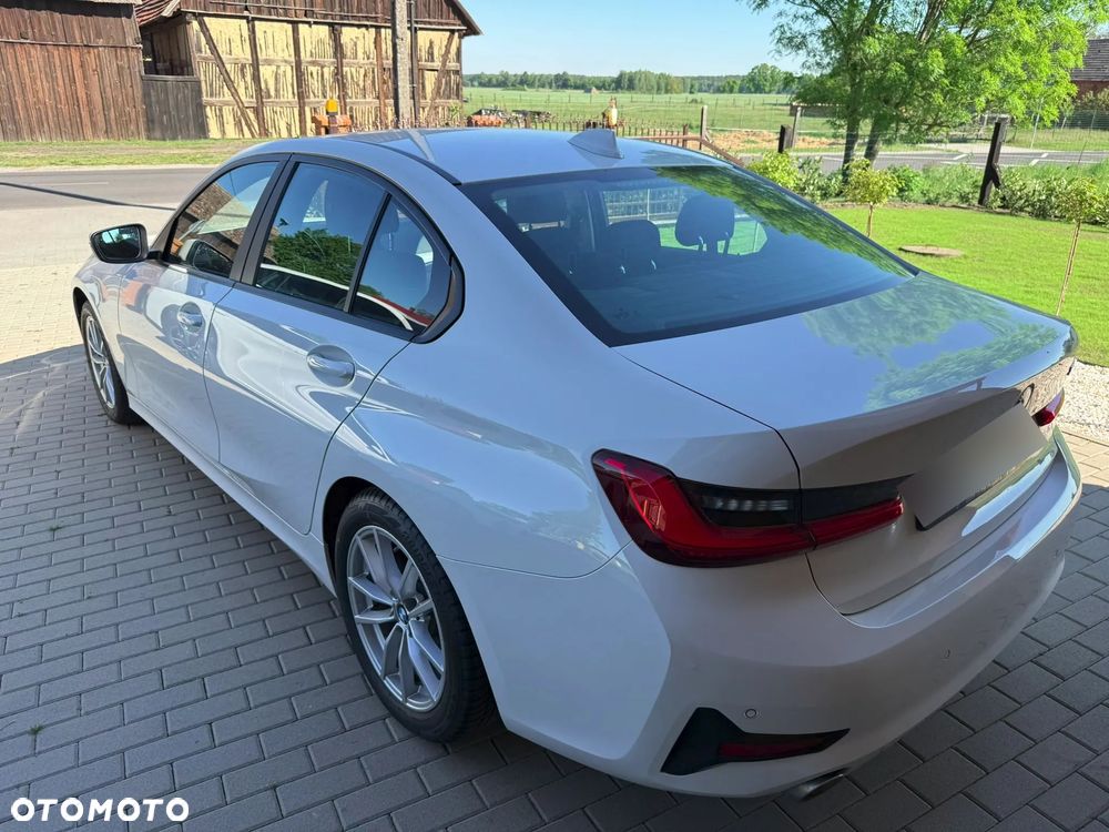 BMW Seria 3 318i Advantage - 18