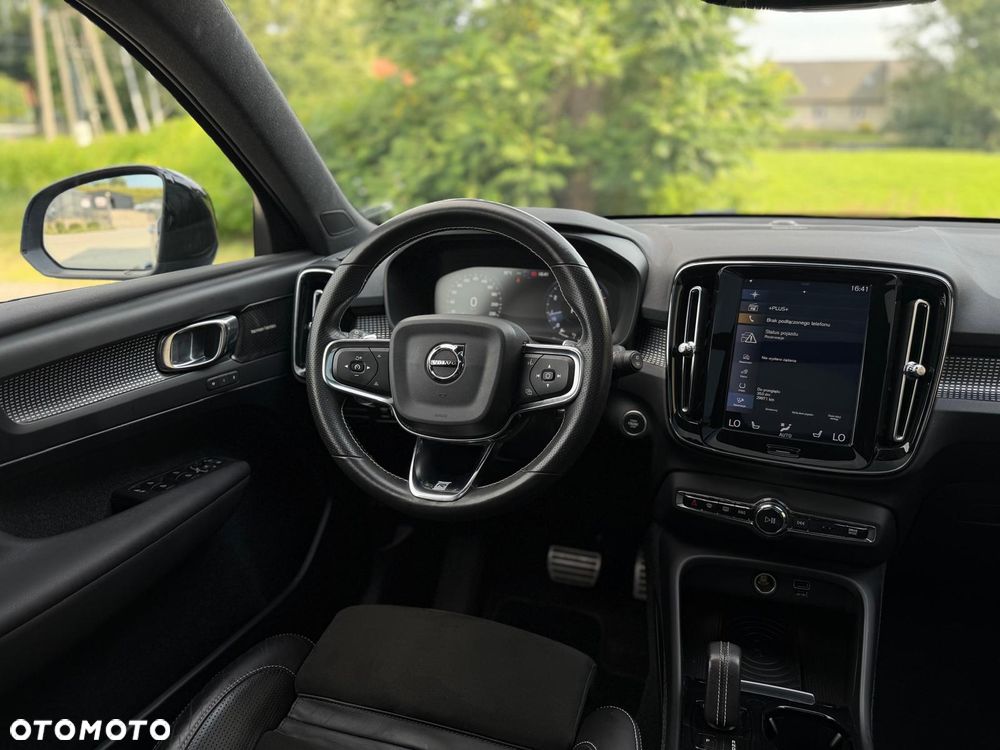 Volvo XC 40 T5 AWD R-Design - 22