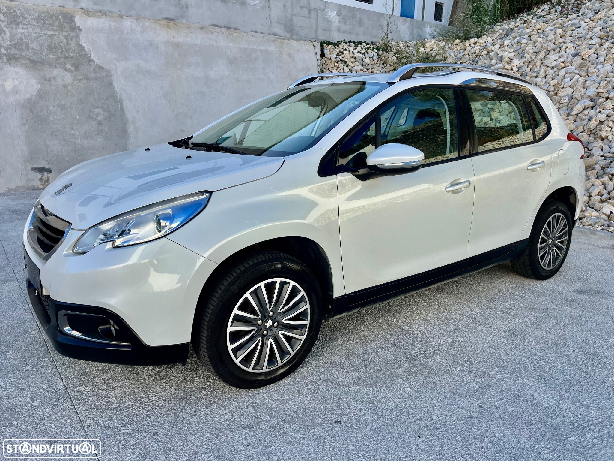 Peugeot 2008 1.2 PureTech Active - 11