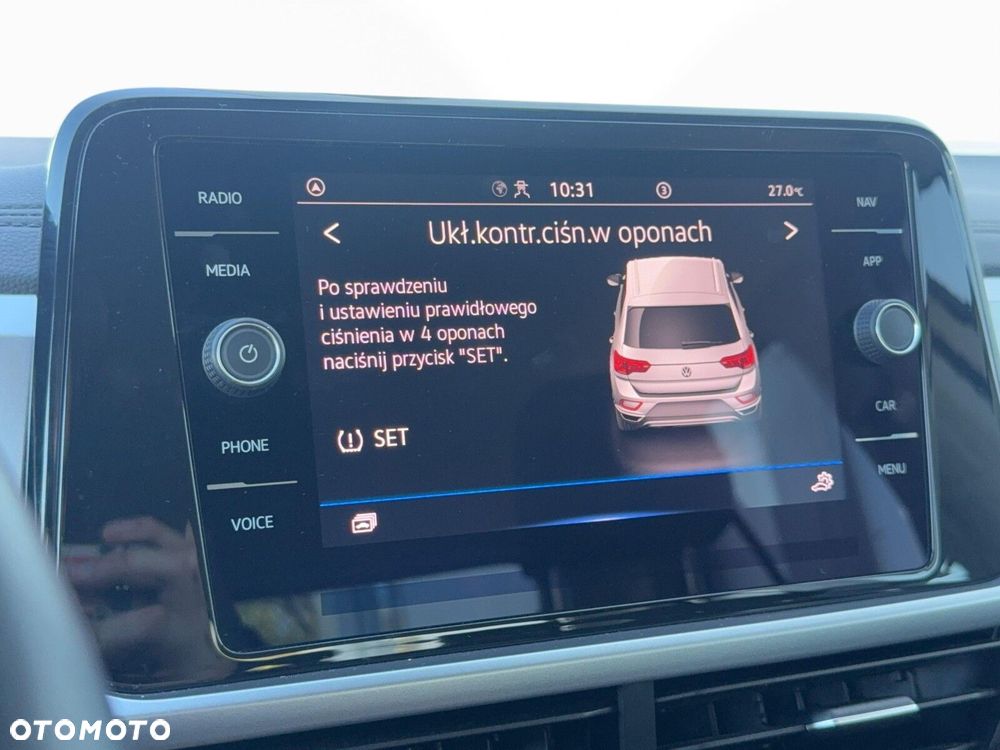 Volkswagen T-Roc 1.5 TSI Life - 24