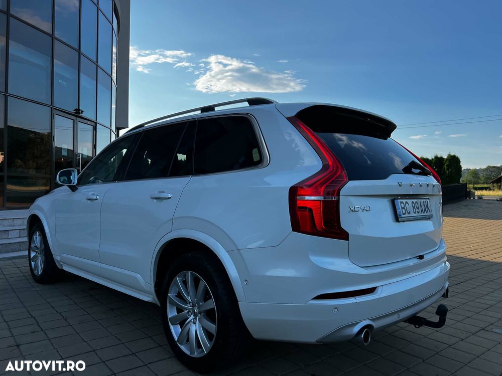 Volvo XC 90 D5 AWD Momentum - 3