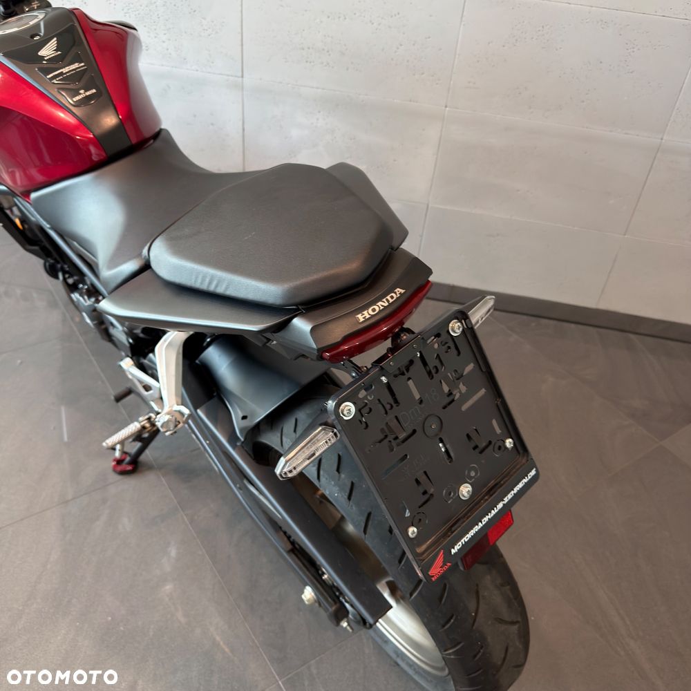 Honda CB - 16
