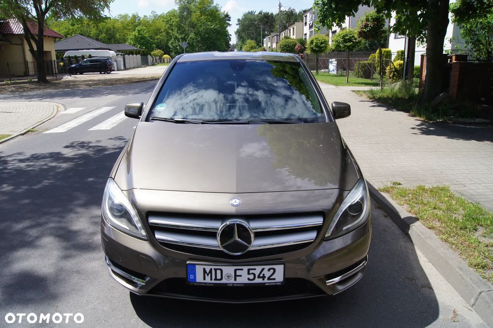 Mercedes-Benz Klasa B 180 CDI (BlueEFFICIENCY) - 2
