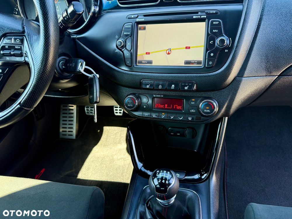 Kia Ceed 1.6 T-GDI GT - 22