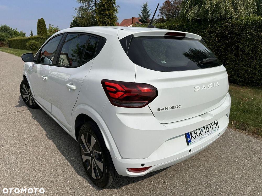 Dacia Sandero TCe 90 Essential - 9