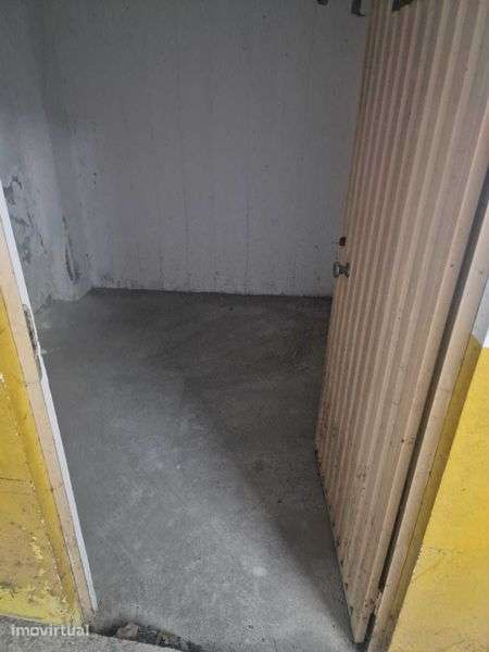 Arrendamento de 4 Arrumos em Esposende– Vários Tamanhos Disponíveis
