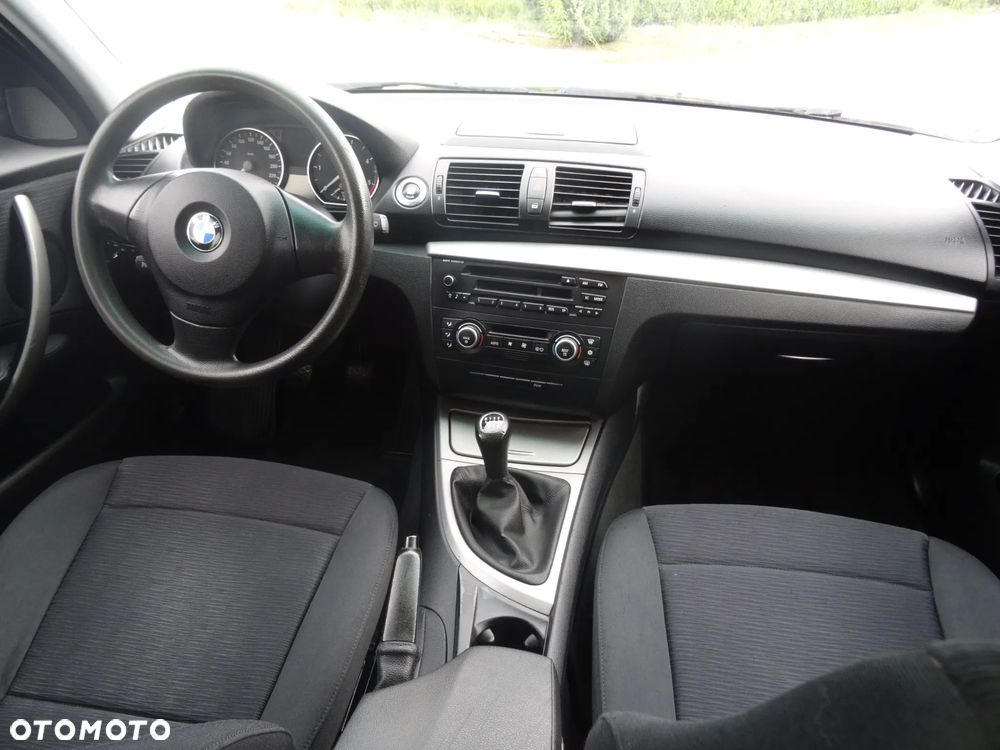BMW Seria 1 118d - 16
