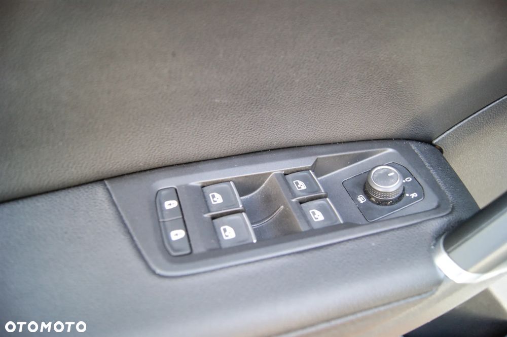 Volkswagen Touran 2.0 TDI BMT Highline DSG - 14