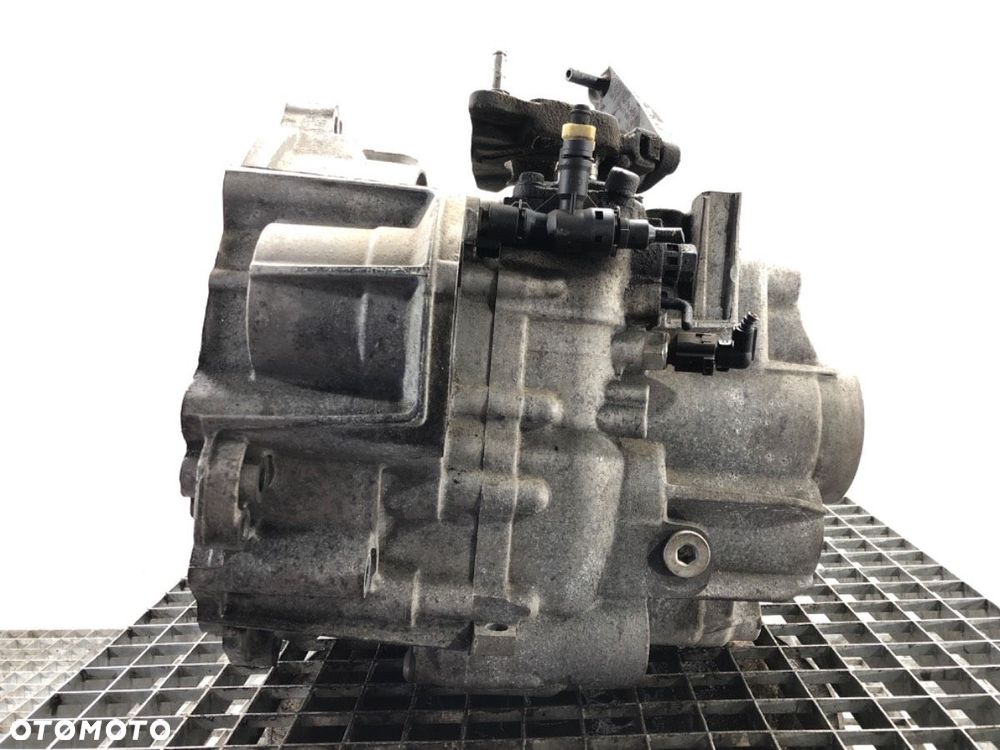 SKRZYNIA BIEGÓW  SKODA SUPERB II Kombi (3T5) 2009 - 2015 2.0 TDI 125 kW [170 KM] olej napędowy - 2