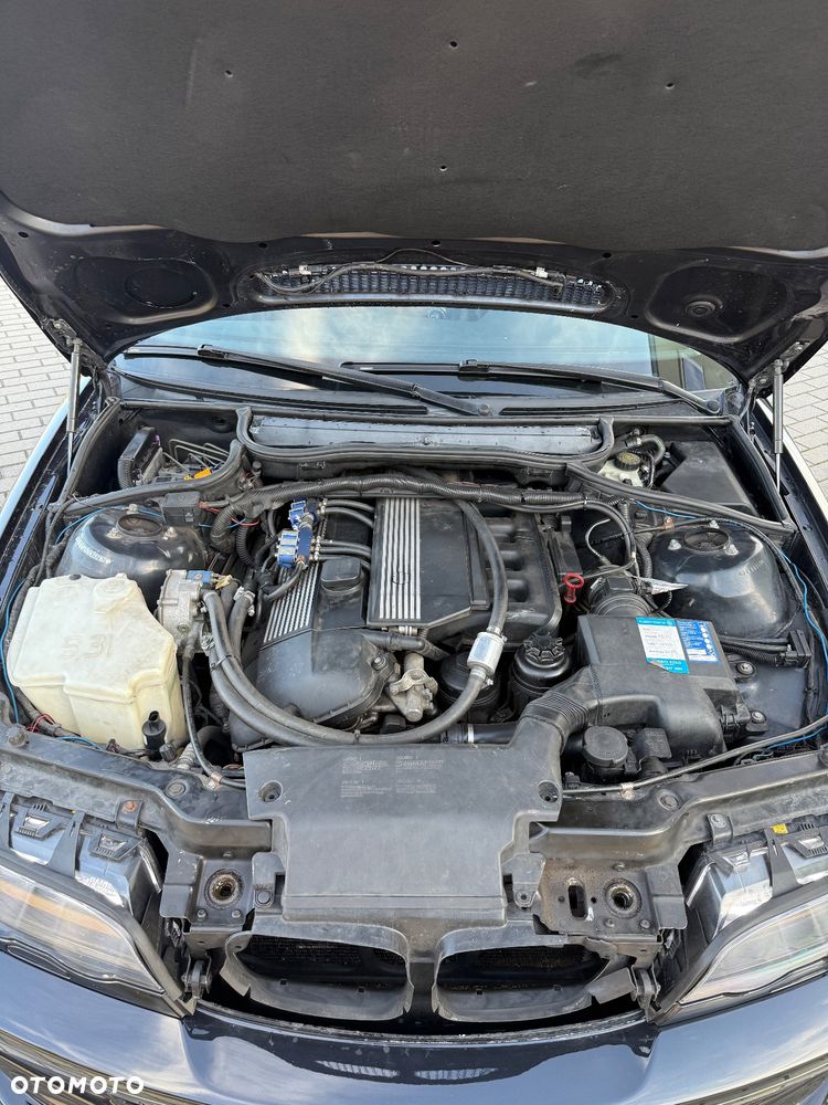 BMW Seria 3 323Ci - 30