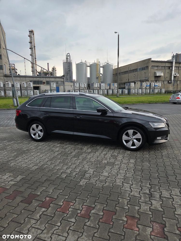 Skoda Superb 2.0 TDI Ambition - 3