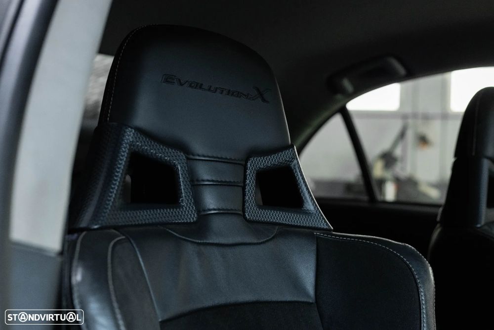 Mitsubishi Lancer - 12