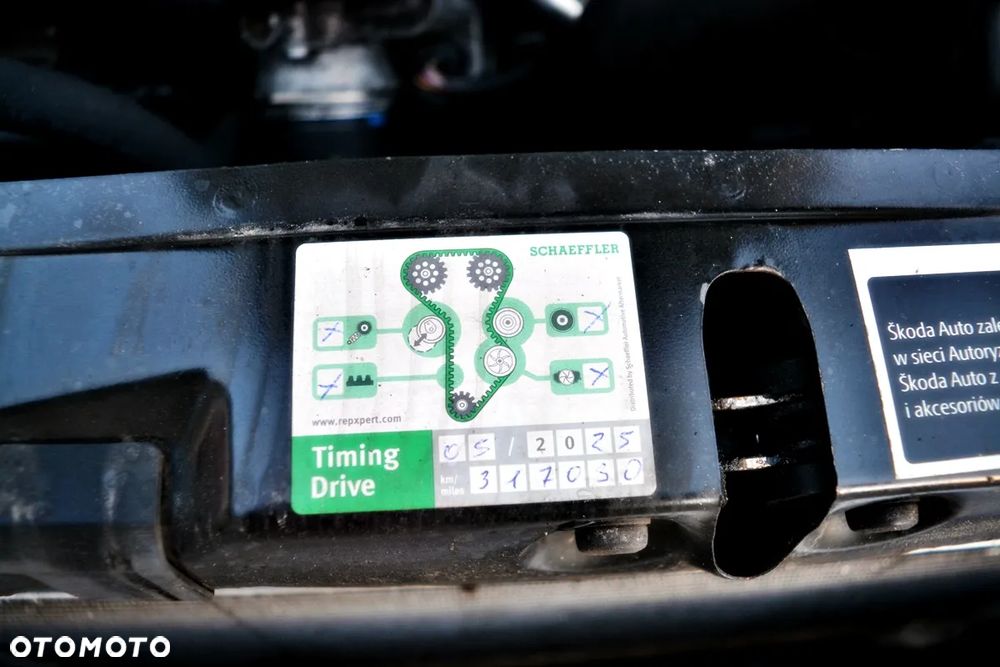 Skoda Octavia 2.0 TDI DPF DSG Laurin & Klement - 10