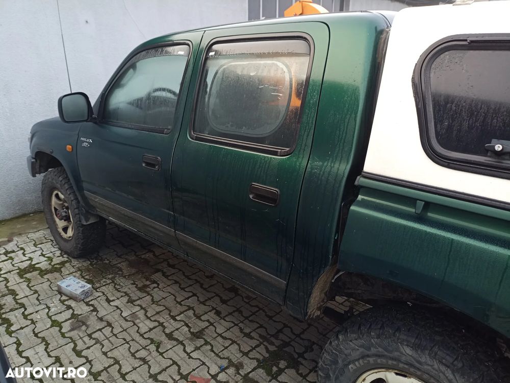 Toyota Hilux 4x4 Double Cab - 2