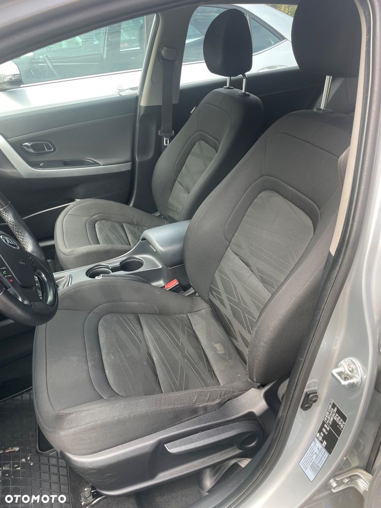 Kia Ceed 1.6 GDI Smart Plus - 8