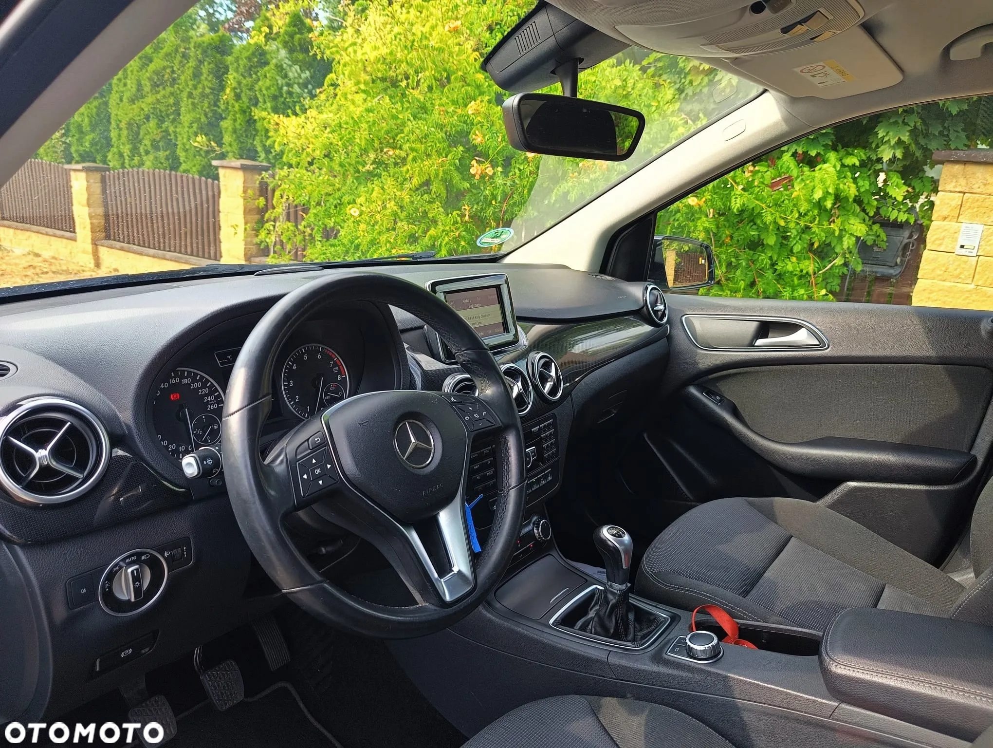 Mercedes-Benz Klasa B 180 (BlueEFFICIENCY) - 5