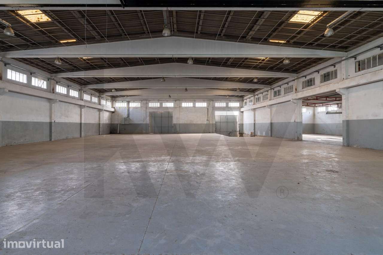 Armazém Industrial com Potencial de Ampliação | Beloura – Sintra - Grande imagem: 4/31