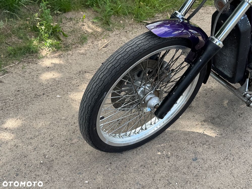 Suzuki Intruder - 15
