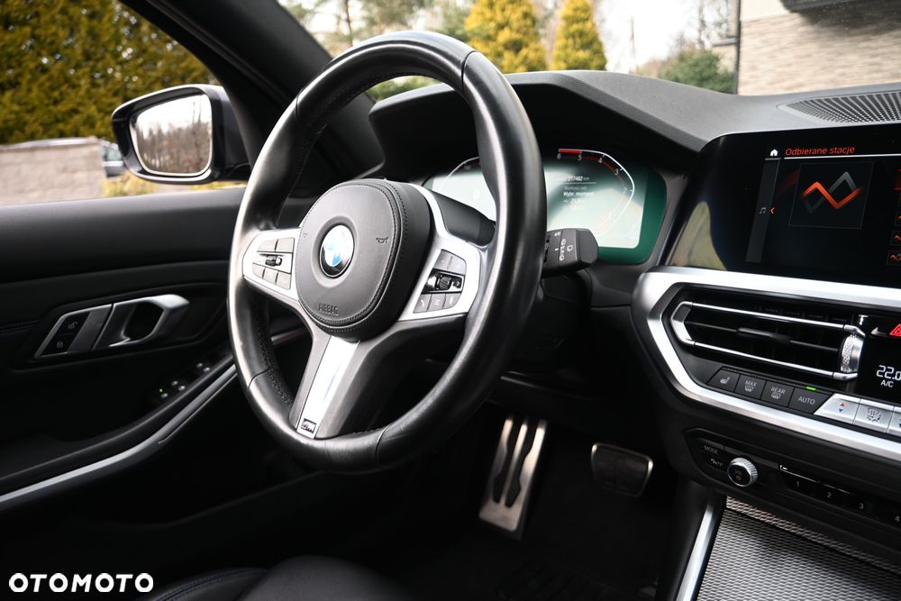 BMW Seria 3 320d Edition M Sport Shadow - 21